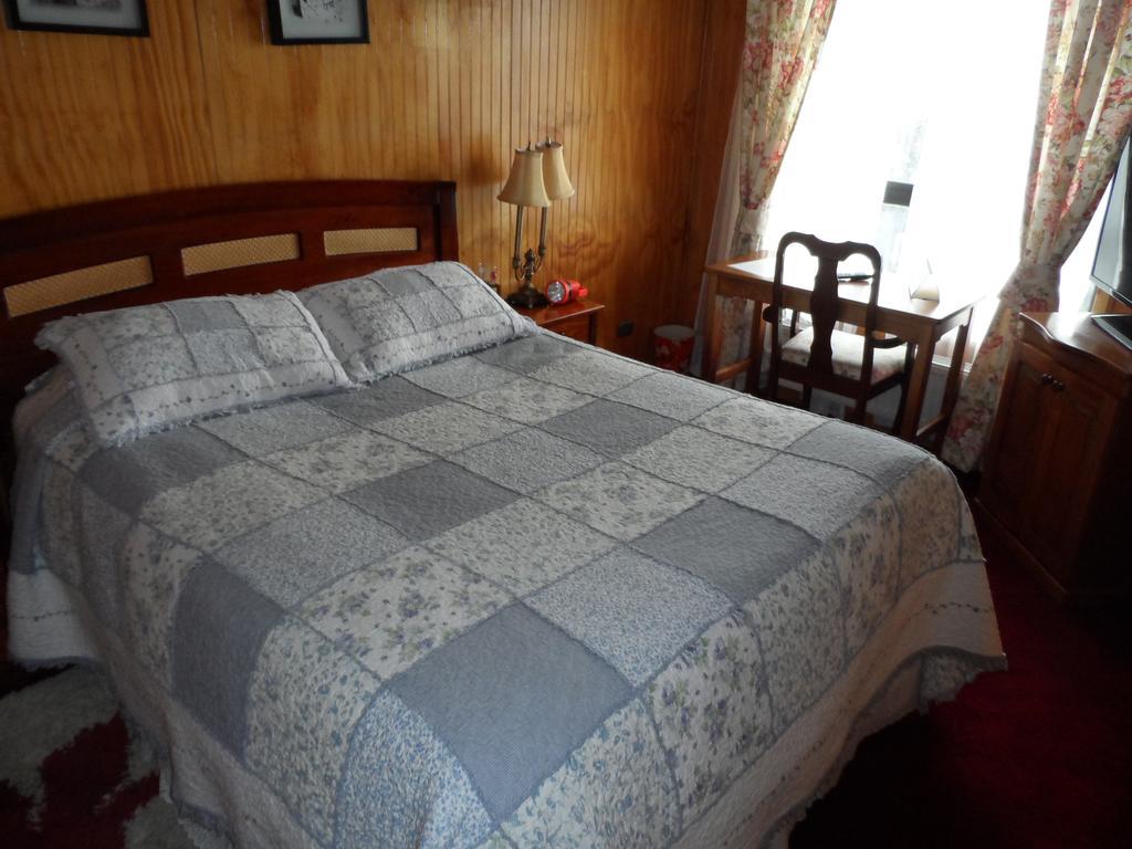 Hostal Espanol Coyhaique Ruang foto