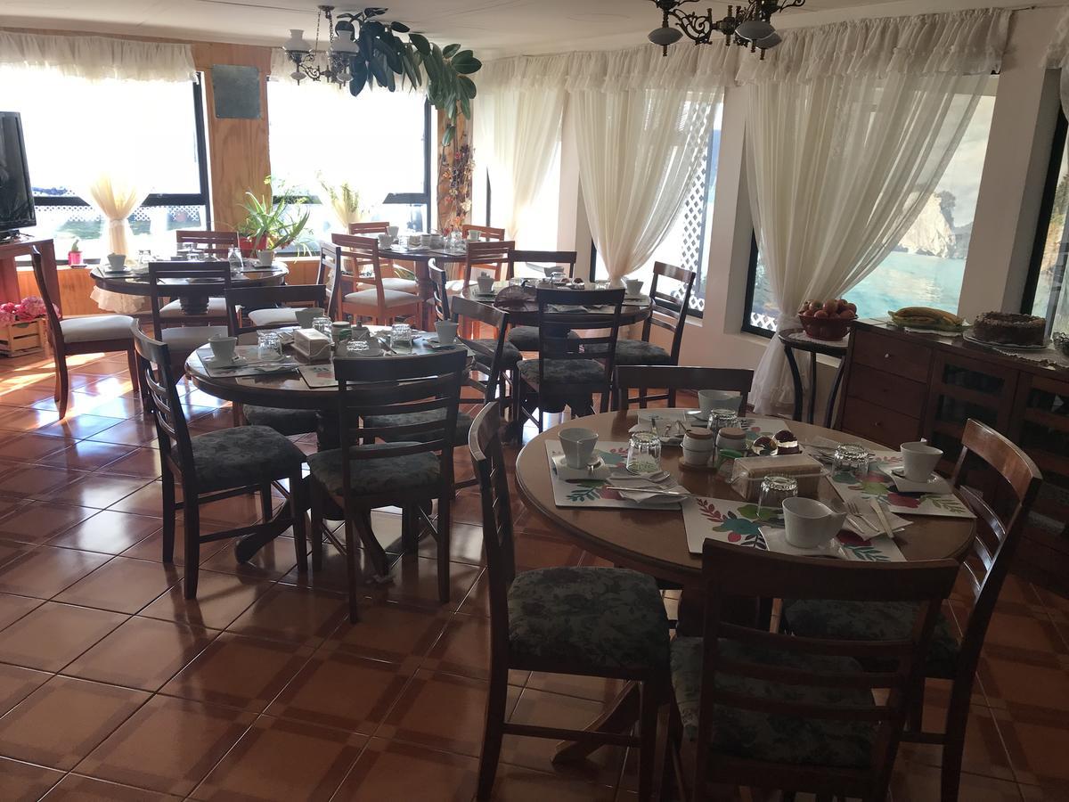 Hostal Espanol Coyhaique Bagian luar foto